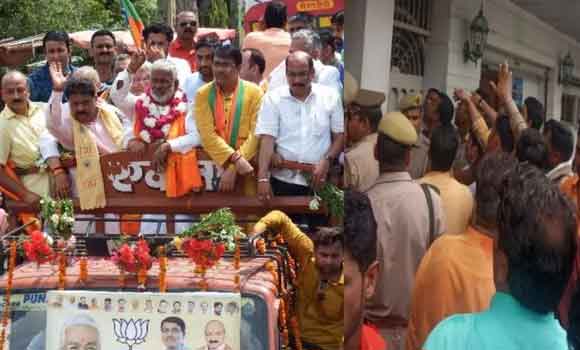 मुजफ्फरनगर: स्वागत समारोह में भाजपा प्रदेश अध्यक्ष स्वतंत्र देव सिंह हुए चोटिल, अस्पताल में भर्ती