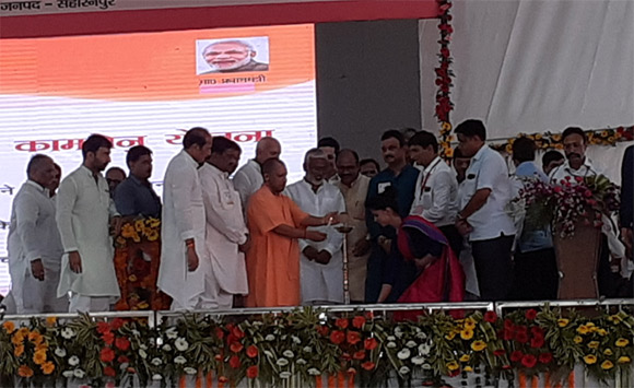 मुख्यमंत्री ने सहारनपुर में साढे चार सौ करोड के विकास कार्यो का किया लोकार्पण व शिलान्यास