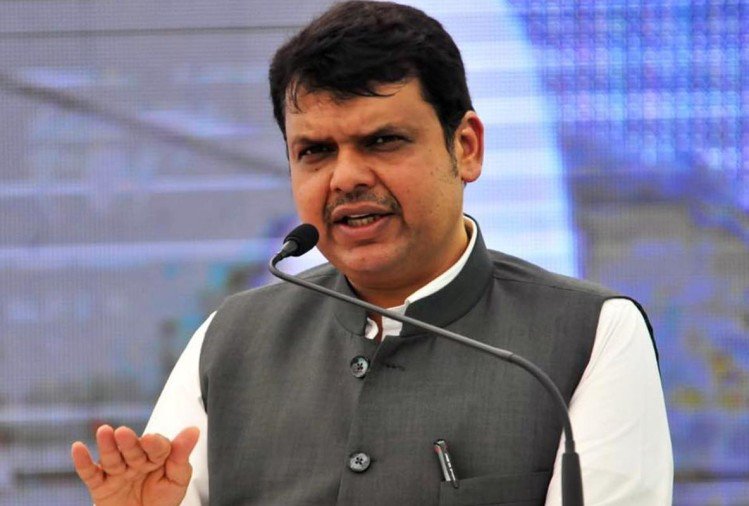 फडणवीस बोले दाऊद के करीबी से नवाब ने कौडियों में खरीदी जमीन, जवाब मिला- आपके मुखबिर कच्चे खिलाड़ी
