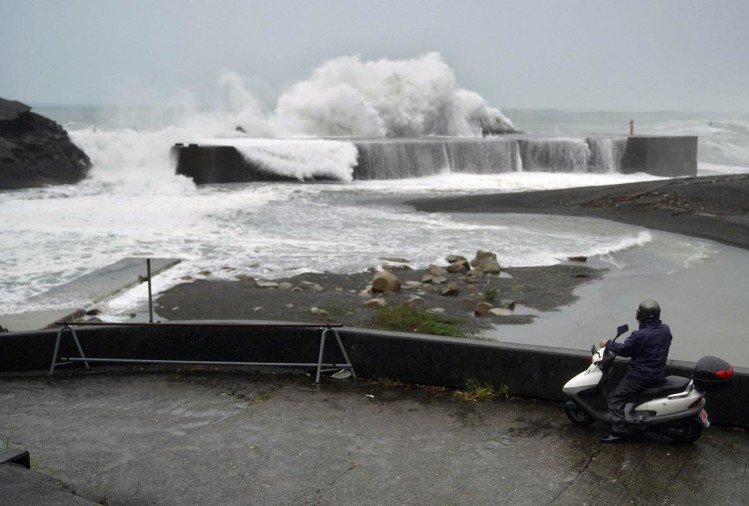 48 लोगों की जान लेने के बाद थमा भीषण हेजिबीस तूफान, बेहाल हुआ जापान