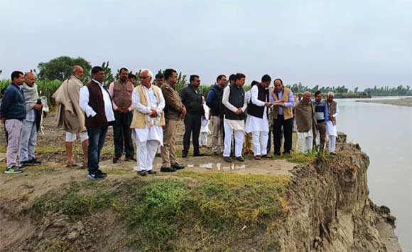 बाढ नियन्त्रण एवं राजस्व राज्यमंत्री विजय कश्यप ने सुनी खादर क्षेत्र के किसानों की समस्या