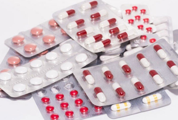 दवा कंपनियों का खेलः हर छह माह में 10 फीसदी बढ़ जाते हैं दवाओं के दाम