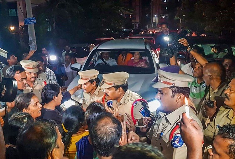 मुंह बंद कर देने से हुई थी डॉक्टर की मौत, सबूत मिटाने को लगाई थी शव में आग