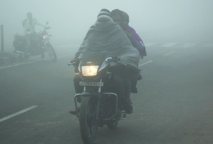 रेड अलर्ट: बर्फीली ठंड से जमा उत्तर भारत, दिल्ली में पारा 1.7 डिग्री, यूपी में 57 मौतें