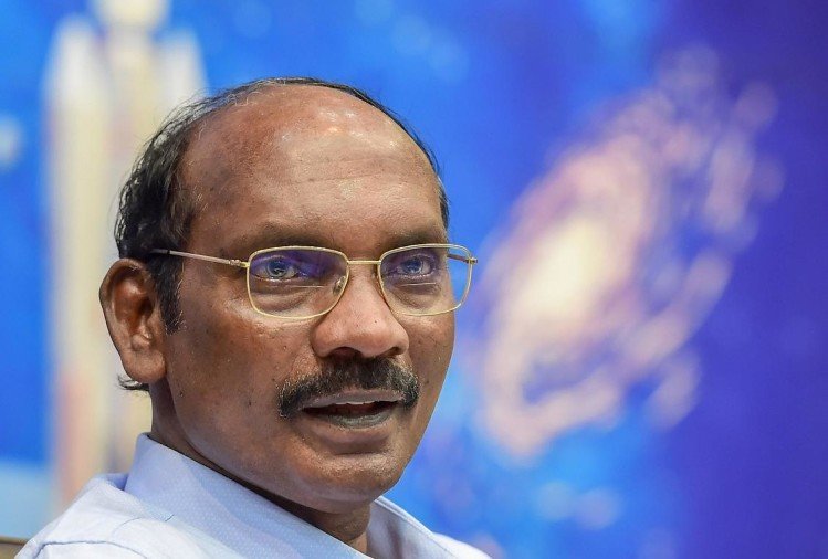 ऑर्बिटर के बगैर जाएगा चंद्रयान-3, गगनयान मिशन के चार अंतरिक्ष यात्रियों का चयन