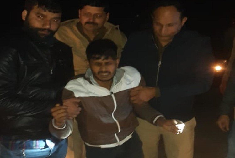 गौरव चंदेल हत्याकांड: आरोपी उमेश ने दरोगा की रिवाल्वर लूटकर भागने का किया प्रयास, पुलिस ने मारी गोली