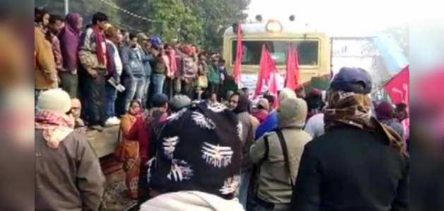 भारत बंद: कहीं बर्फबारी के बीच विरोध, कहीं बेअसर दिखा भारत बंद, जानें- देश में कहां रहा क्या हाल