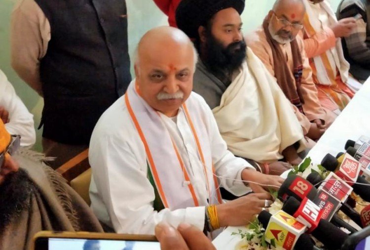 राम मंदिर ट्रस्ट में किसी राजनीतिज्ञ को शामिल न करें, निर्माण का श्रेय संतों को: प्रवीण तोगड़िया