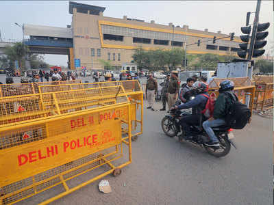 शाहीन बाग: 70 दिन बाद खुली सड़क, कालिंदी कुंज से फरीदाबाद जाना आसान हुआ