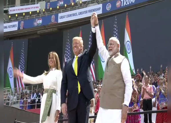 ​​भारत के लोगों को करते हैं प्यार: ट्रंप
