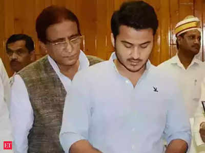 फर्जी बर्थ सर्टिफिकेट केस: पहले जेल गए, अब अब्दुल्ला आजम की विधायकी भी गई