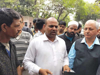 हिंसा की लपटों के बीच मानवता की मिसाल, माथे पर टीका लगा यूं हिंदू ने बचाई मुस्लिम पड़ोसी की जान