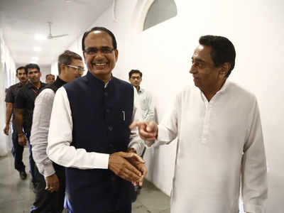 सरकार गिराकर कमलनाथ के घर पहुंच गए शिवराज सिंह चौहान
