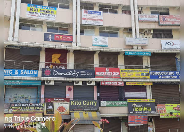 ​गाजियाबाद में दुकानें बंद