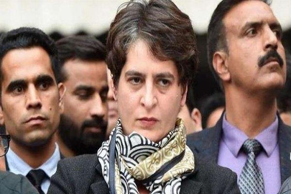 कोरोना योद्धाओं को प्रियंका गांधी का सलाम, बोली- इनकी मदद करना हर नागरिक का फ़र्ज़