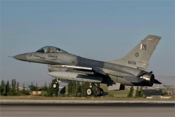 हंदवाड़ा एनकाउंटर के बाद PAK ने बॉर्डर पर बढ़ाई हलचल, F-16 और मिराज लगातार भर रहे उड़ान