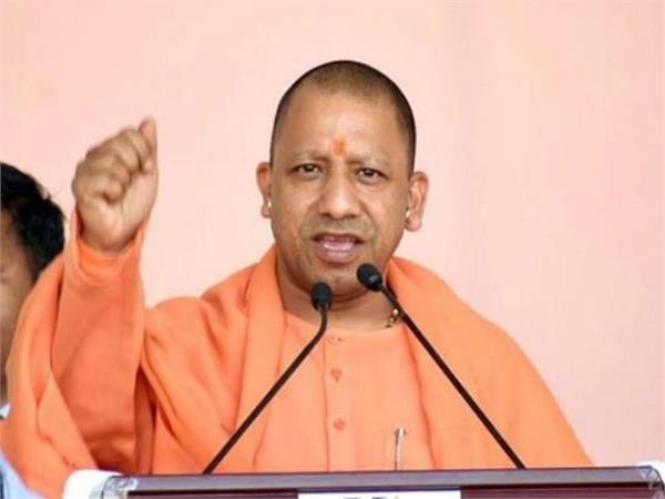 CM योगी का निर्देश- पैदल चल रहे लोगों को घर तक पहुंचाया जाए