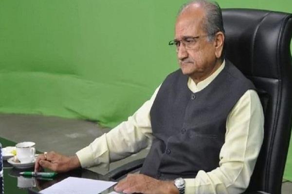 गुजरात के कानून मंत्री चूडास्मा का चुनाव रद्द करने के आदेश पर सुप्रीम कोर्ट