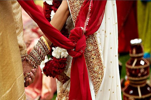 दिल्ली पुलिस ने फिर दिखाई दरियादिली, कैंसर मरीज की आखिरी इच्छा पूरी करने को लॉकडाउन में कराएगी बेटे