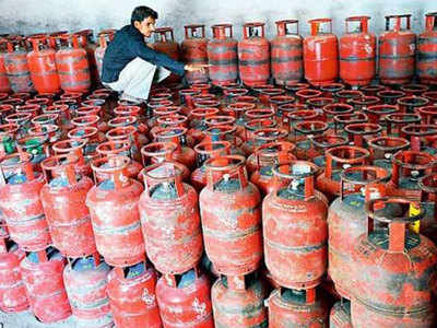 रसोई गैस की कीमत में बड़ी गिरावट, 162 रुपये सस्ता हुआ