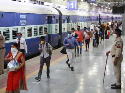 रेल मंत्री का ऐलान, 1 जून से हर रोज 200 स्पेशल ट्रेनें चलेंगी