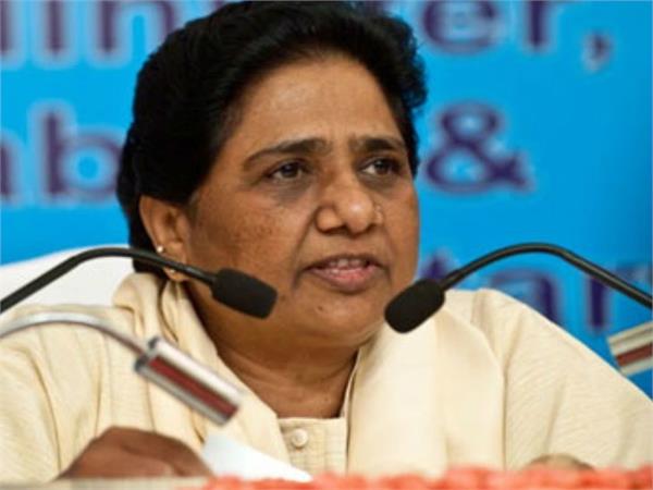 चीन के मुद्दे पर घिनौनी राजनीति कर रही भाजपा-कांग्रेस: मायावती