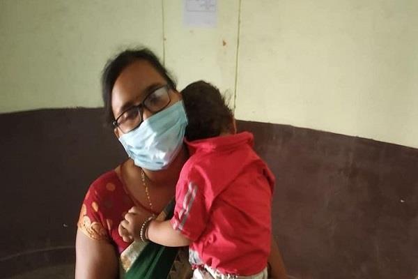 मैनपुरी और अलीगढ़ में पकड़ी गई दो शिक्षिकाएं,  ‘अनामिका’ के नाम पर कर रही थीं नौकरी
