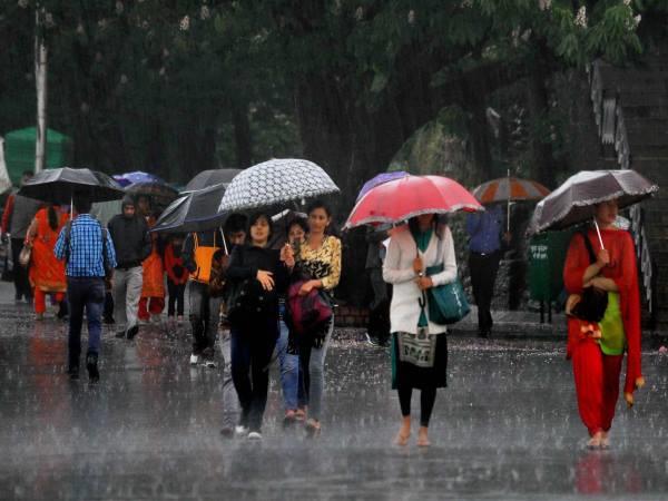 यूपी में मौसम ने बदला करवट, बारिश की वजह से भीषण गर्मी से मिली राहत
