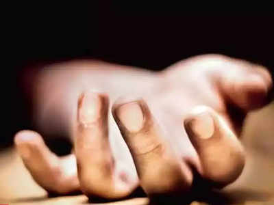 नई दिल्ली: निगेटिव रिपोर्ट के बाद भी Coronavirus फैलाने का डर, IRS अधिकारी ने दी जान