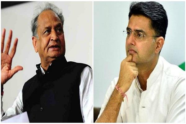 राजस्थान गतिरोध पर सामने आए गहलोत, बोले- पायलट ने कांग्रेस की पीठ पर छुरा घोंपा