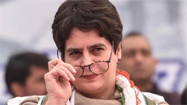 कांग्रेस महासचिव प्रियंका गांधी वाड्रा के परिवार का एक सदस्य और स्टाफ कोरोना पाजिटिव, खुद को किया आइसोलेट