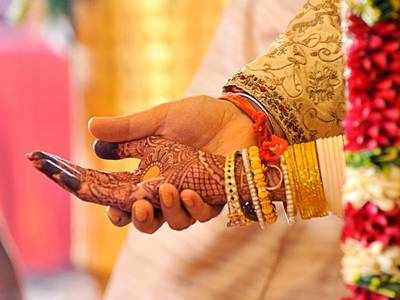 महंगी पड़ी शादी, दूल्हा-दुल्हन समेत 10 को हुआ कोरोना