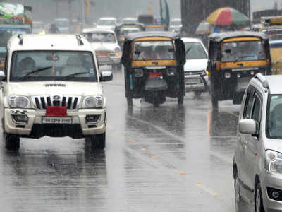 Weather in India: जुलाई में भी अच्छी बरसात के आसार, दिल्ली समेत कई हिस्सों में उमस से परेशानी
