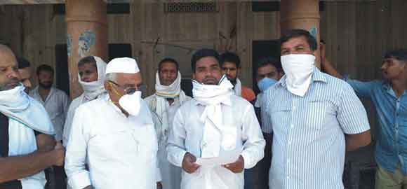 रामपुर मनिहारान थाना प्रभारी को निलम्बित करने की मांग