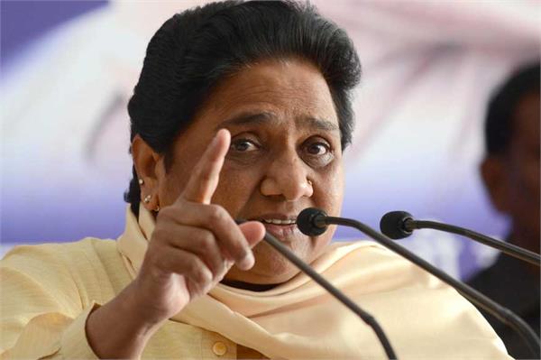 उत्तर प्रदेश में दम तोड़ रही है कानून व्यवस्था: मायावती