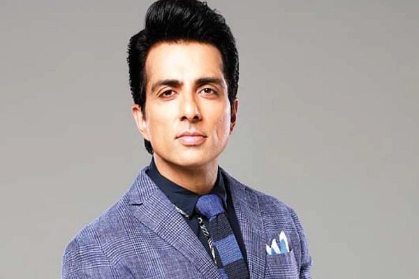 प्रवासी मजदूरों को एक लाख नौकरियां देने जा रहे सोनू सूद, शेयर की जानकारी