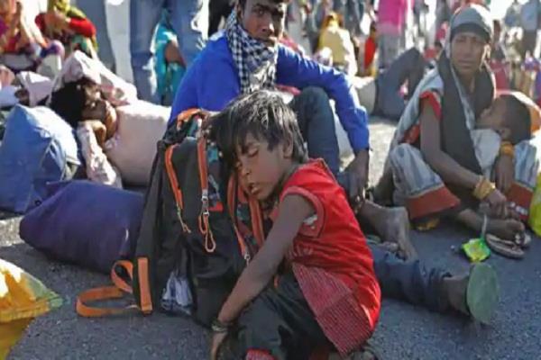 वैक्सीन आने तक आधे लोग हो चुके होंगे कोरोना से संक्रमित