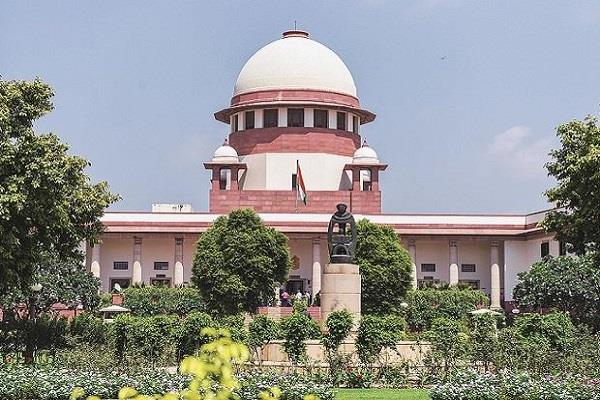 सुशांत केसः बिहार सरकार और रिया चक्रवर्ती ने SC पेश किए में अपने लिखित अभिवेदन