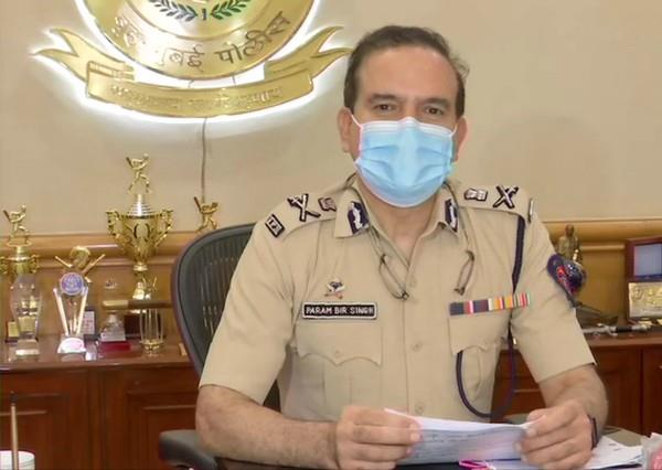 सुशांत सुसाइड केस:रिया पर सवाल पूछने पर भड़के मुंबई पुलिस कमिश्नर, बोले-चलो बंद करो कैमरा