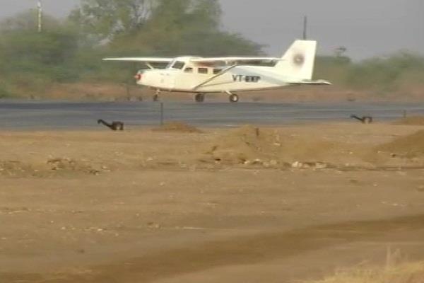 मुंबई के कैप्टन अमोल का कमाल, घर की छत पर ही बना डाला छह सीटर एयरक्राफ्ट