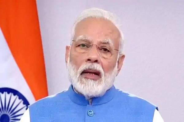 केरल विमान हादसे पर PM मोदी ने जताया दुख, कहा- मृतकों के परिजनों के साथ मेरी संवेदनाएं