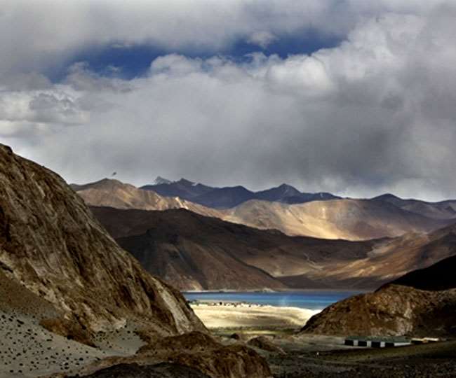 सीमा पर भारत और चीन के सैनिकों के बीच फिर झड़प, घुसपैठ की कोशिश नाकाम