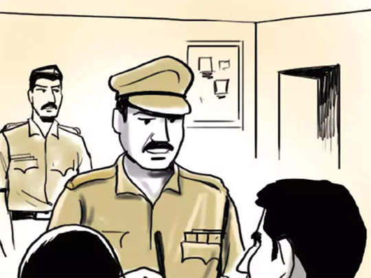 Aligarh News: चीनी हवाला रैकेट मामले में अलीगढ़ का लड़का संदिग्ध, टूटा-फूटा घर और खुद करोड़पति!