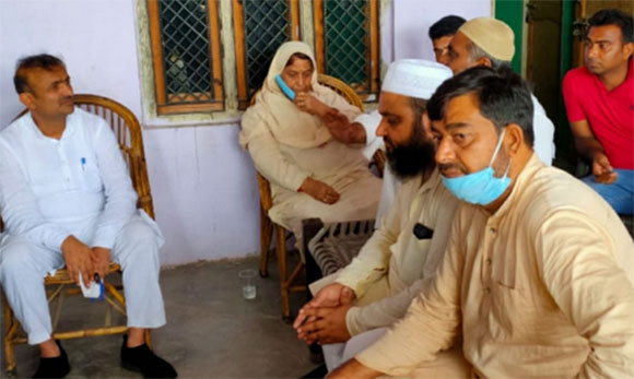 राव इस्तकार के निधन पर जनप्रतिनिधियों ने परिजनों का ढांढ़स बंधाया
