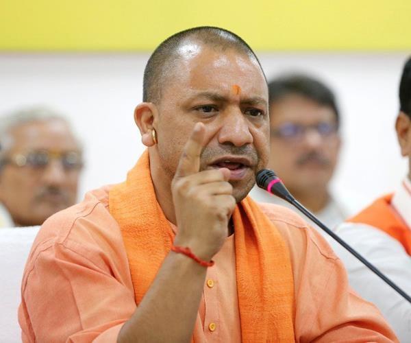 अब 50 वर्ष से अधिक आयु वाले स्वास्थ्य कर्मियों को रिटायर करेगी योगी सरकार, कमेटी की गठित
