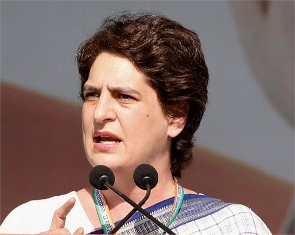BJP के नए श्रम कानून पर प्रियंका का तंज- ‘वाह री सरकार, आसान कर दिया अत्याचार’