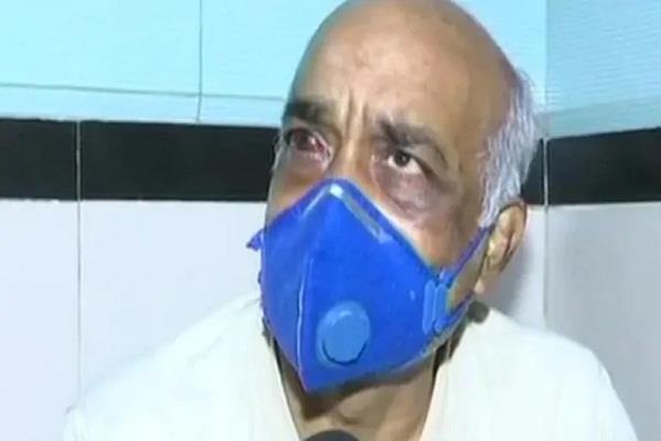 पूर्व नेवी अधिकारी के समर्थन में उतरे सेना के रिटायर्ड अफसर, उद्धव सरकार पर साधा निशाना