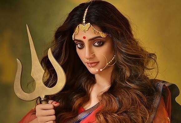 तृणमूल कांग्रेस की सांसद और अभिनेत्री नुसरत जहां पर भड़के देवबंदी उलेमा