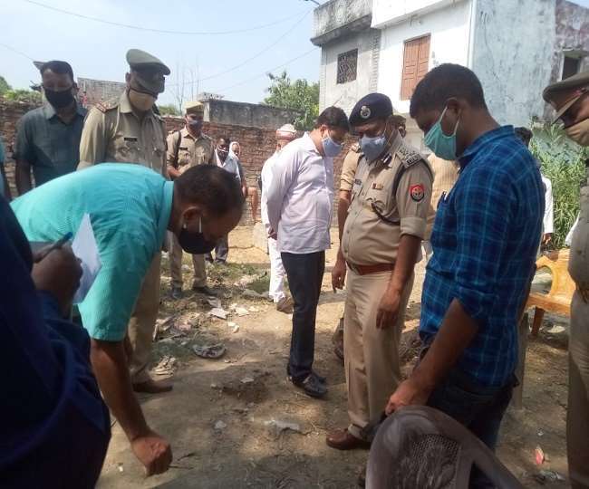 Acid Attack in UP: गोंडा में तीन दलित बेटियों पर सोते समय फेंका गया तेजाब, एक की हालत नाजुक