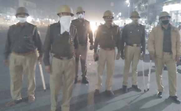 गागलहेड़ी पुलिस ने कस्बे में निकाला फ्लैगमार्च